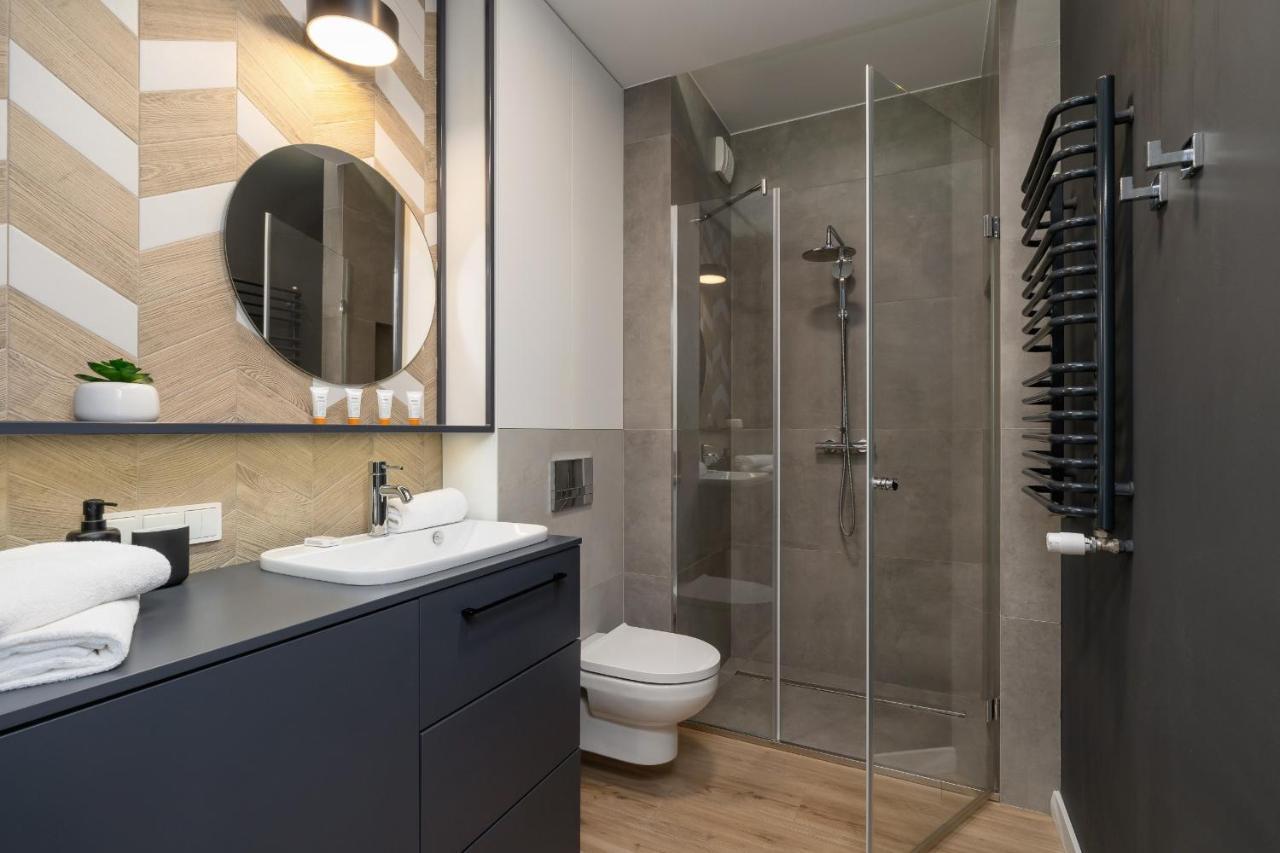 Appartement Go With Balcony Rakowicka Cracow By Renters *